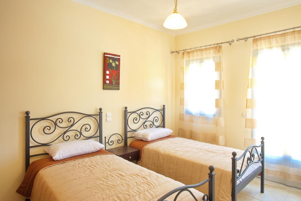 Villa Serene Kamári Zewnętrze zdjęcie