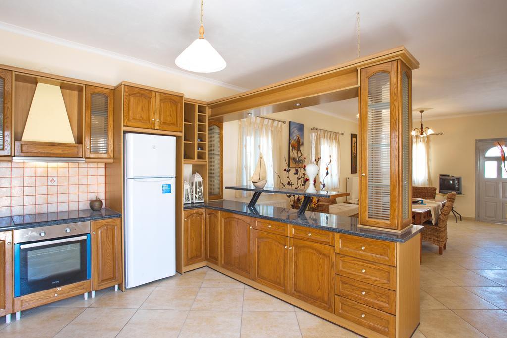 Villa Serene Kamári Zewnętrze zdjęcie