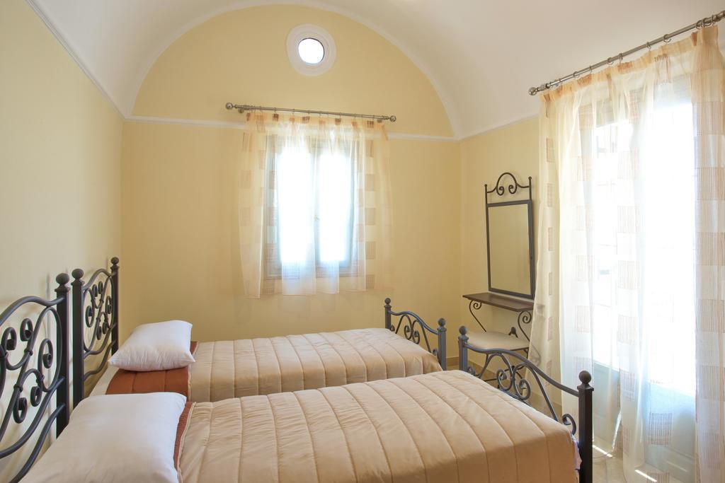 Villa Serene Kamári Zewnętrze zdjęcie