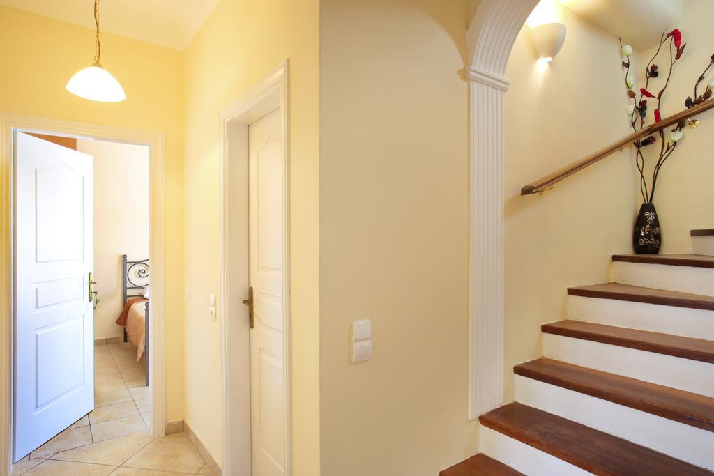 Villa Serene Kamári Zewnętrze zdjęcie